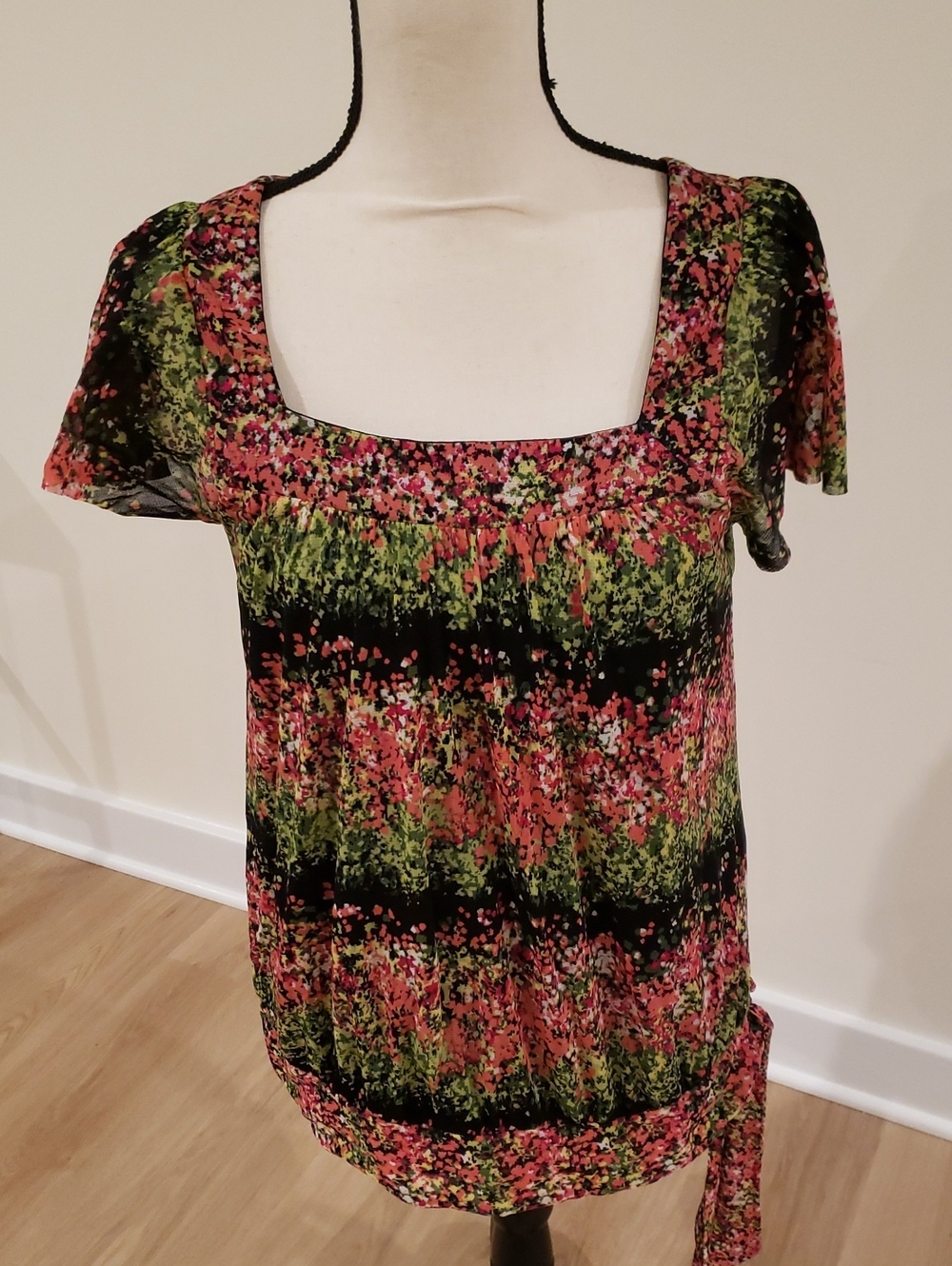 Adorable Y2K Floral Square-Neck Women's Top Pink, Green & Black